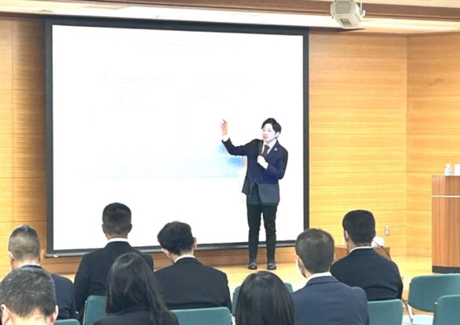 県庁の講演・研修の様子