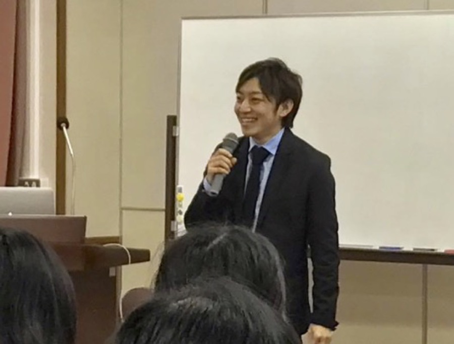 看護協会研修の講演・研修の様子
