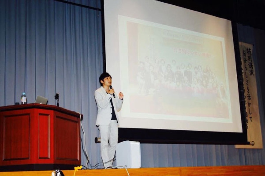 専門学校の講演・研修の様子